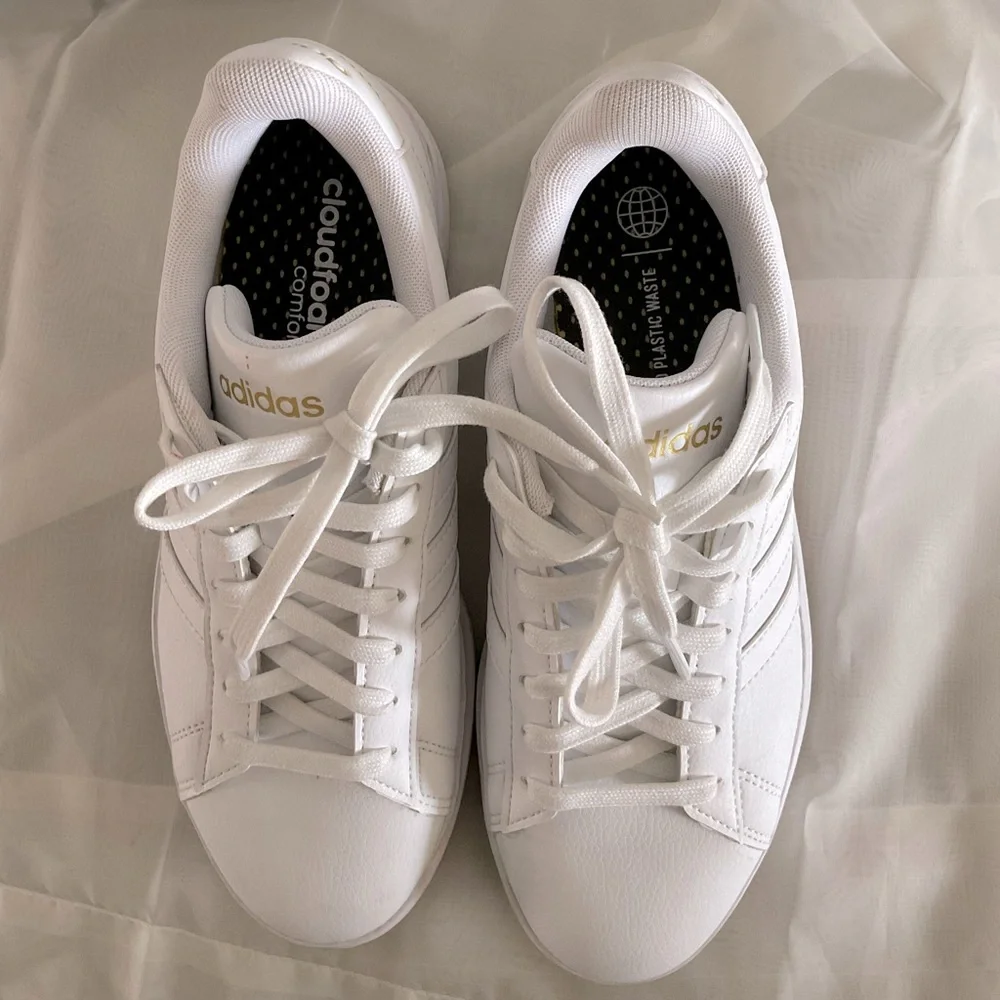 Adidas Women’s Grand Court 2.0 sneakers - Picture 5 of 7